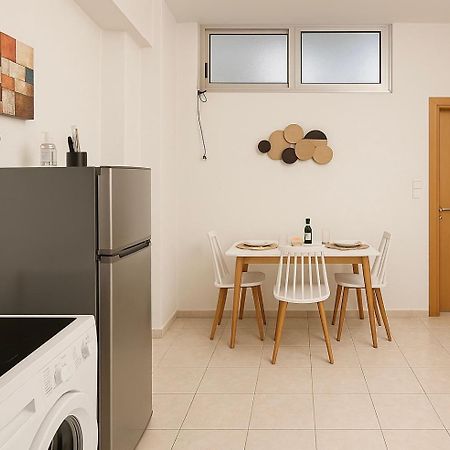 Friendly & Comfy Apartment Ierápetra エクステリア 写真